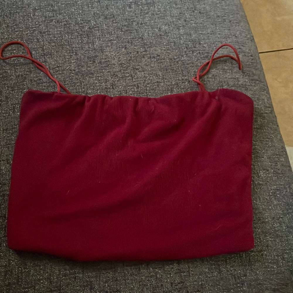 Red top - Picture 1 of 3